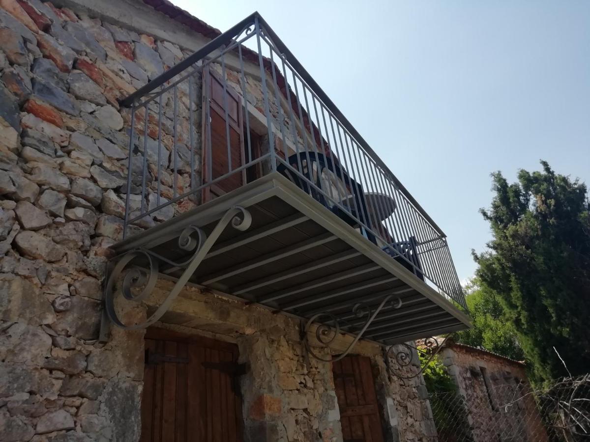 Tsitalia Cottage House Leonídion Extérieur photo
