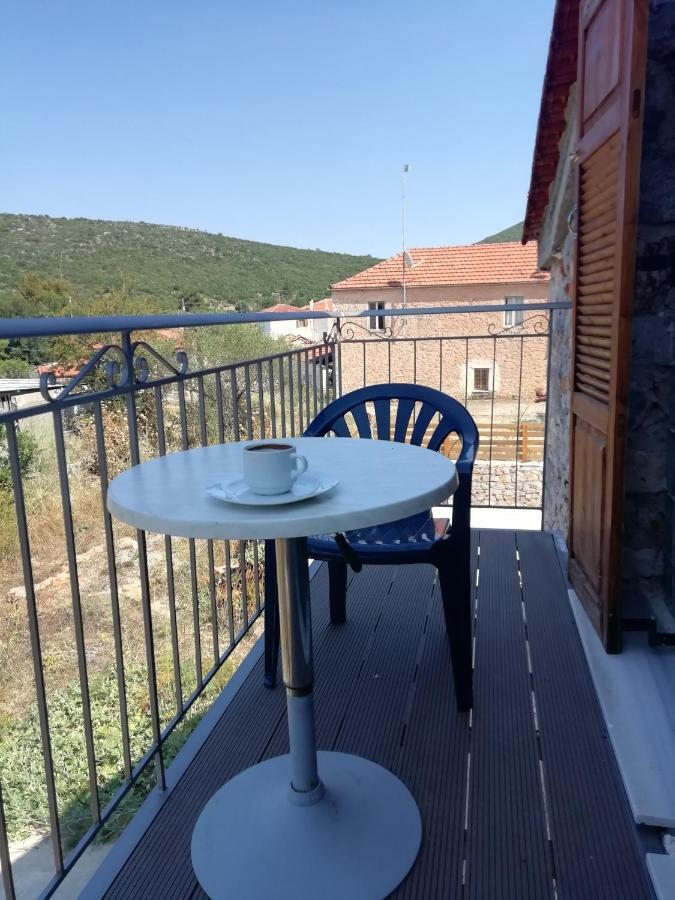 Tsitalia Cottage House Leonídion Extérieur photo