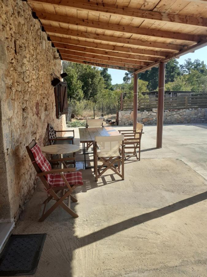 Tsitalia Cottage House Leonídion Extérieur photo