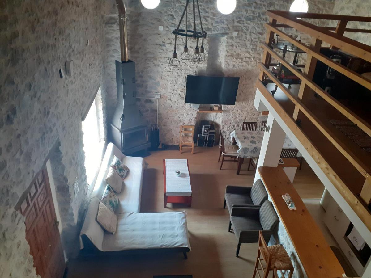 Tsitalia Cottage House Leonídion Extérieur photo